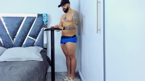 Snapshot of zack_froone chatting on 10/16/25, 01:56 Richard online show from 10/16/25, 01:56