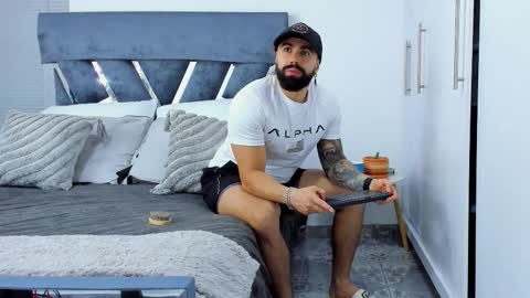 Snapshot of zack_froone chatting on 10/23/25, 08:51 Richard online show from 10/23/25, 08:51