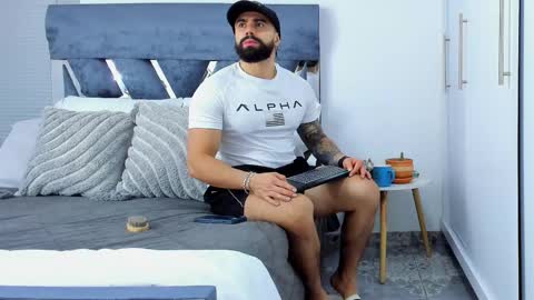 Snapshot of zack_froone chatting on 10/30/25, 03:02 Richard online show from 10/30/25, 03:02