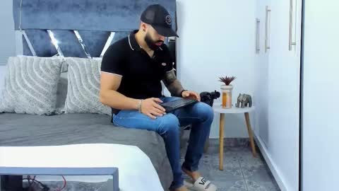 Snapshot of zack_froone chatting on 12/03/25, 12:25 Richard online show from 12/03/25, 12:25