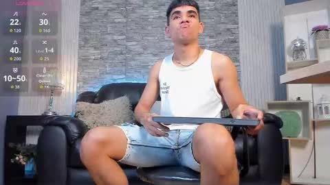 zack_joness10 online show from 03/15/26, 03:45