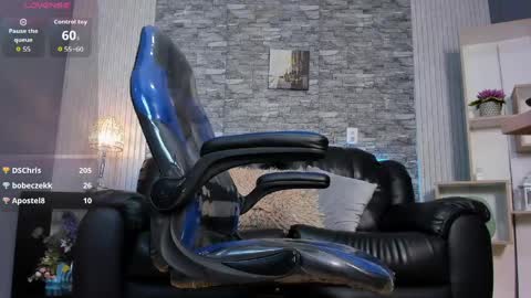 zack_joness10 online show from 05/10/26, 03:44