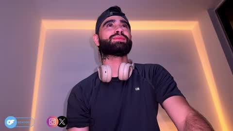 zack_sullivan22 online show from 09/24/25, 01:53