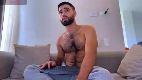 zack_sullivan22 online show from 02/07/26, 04:33