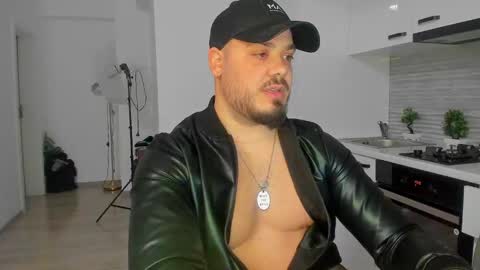 Snapshot of zackconnorsx chatting on 02/04/25, 02:39 Zack online show from 02/04/25, 02:39