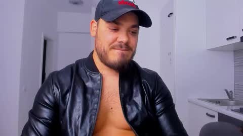 Snapshot of zackconnorsx chatting on 10/13/25, 09:26 Zack online show from 10/13/25, 09:26