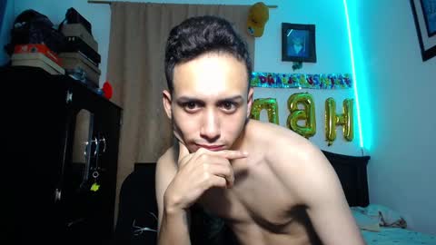 Snapshot of zackdriussyx chatting on 03/08/25, 10:00 zackdriussyx online show from 03/08/25, 10:00