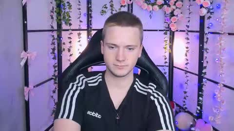 Zack online show from 03/11/25, 03:23