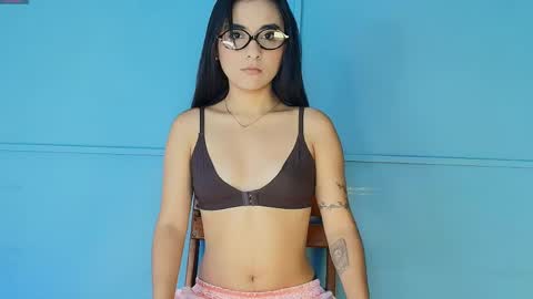 Zafira online show from 04/19/26, 07:16