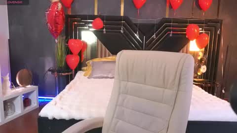 Zafiramoonn online show from 02/19/26, 05:53