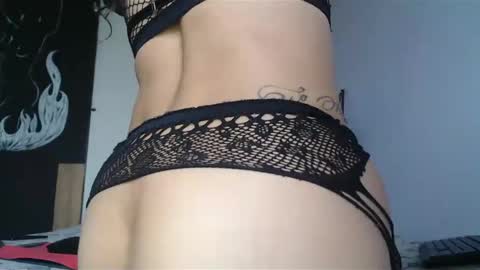 Snapshot of zafiro_subversiva chatting on 02/14/25, 05:14 zafiro_subversiva online show from 02/14/25, 05:14