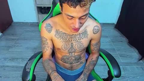 BiG Zafiro online show from 03/15/26, 12:11