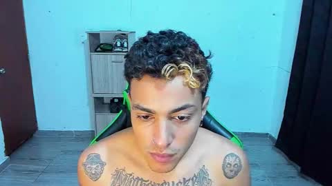 BiG Zafiro online show from 03/29/26, 11:32