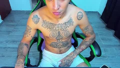 BiG Zafiro online show from 04/01/26, 10:38