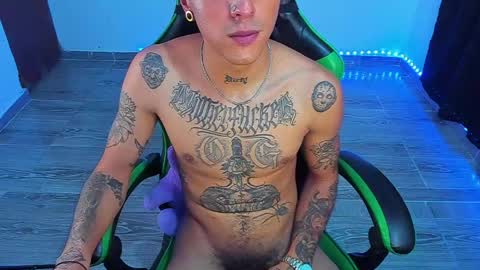 BiG Zafiro online show from 05/16/26, 01:24