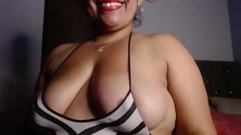 Zahi ... wants to play with everyone...yessss online show from 09/22/25, 03:19