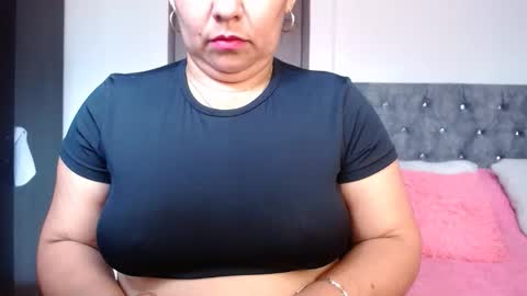 Zahi ... wants to play with everyone...yessss online show from 01/16/26, 05:06