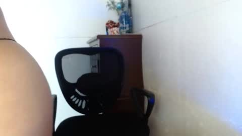 Zahi ... wants to play with everyone...yessss online show from 05/26/26, 04:25