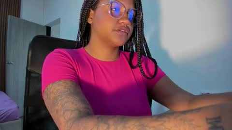 zahra_rose online show from 12/13/25, 09:09