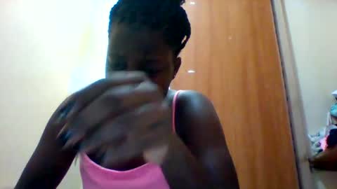 Snapshot of zainxxxx chatting on 02/05/25, 01:22 zainxxxx online show from 02/05/25, 01:22