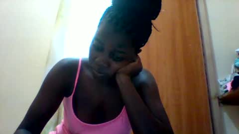 Snapshot of zainxxxx chatting on 02/06/25, 12:16 zainxxxx online show from 02/06/25, 12:16