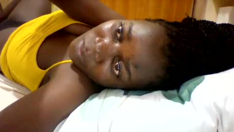 Snapshot of zainxxxx chatting on 02/12/25, 04:23 zainxxxx online show from 02/12/25, 04:23