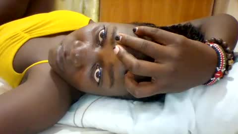 Snapshot of zainxxxx chatting on 02/12/25, 08:06 zainxxxx online show from 02/12/25, 08:06