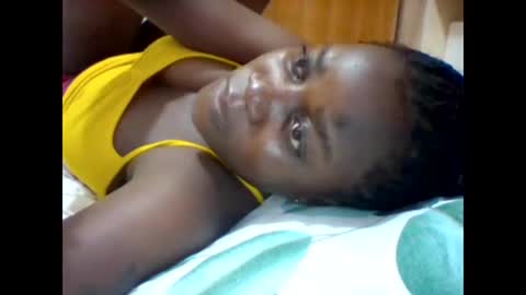 Snapshot of zainxxxx chatting on 02/14/25, 07:33 zainxxxx online show from 02/14/25, 07:33