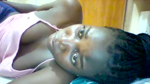 Snapshot of zainxxxx chatting on 03/04/25, 10:27 zainxxxx online show from 03/04/25, 10:27