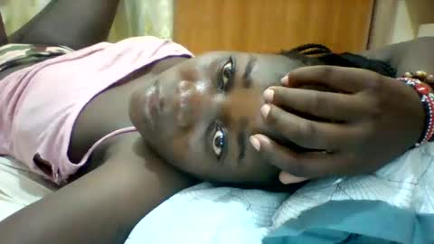 Snapshot of zainxxxx chatting on 03/11/25, 07:04 zainxxxx online show from 03/11/25, 07:04