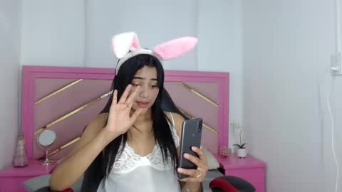 Snapshot of zaira_angel chatting on 01/30/25, 04:06 Zaira Angel online show from 01/30/25, 04:06