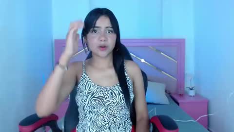 Snapshot of zaira_angel chatting on 02/07/25, 07:17 Zaira Angel online show from 02/07/25, 07:17