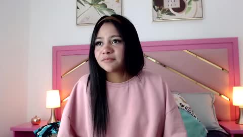 Snapshot of zaira_angel chatting on 03/12/25, 11:33 Zaira Angel online show from 03/12/25, 11:33