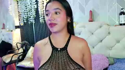 Snapshot of zaira_bonny chatting on 07/11/26, 04:43 Zaira Bonny online show from 07/11/26, 04:43