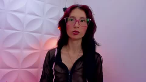 Snapshot of zaira_sweet4 chatting on 06/21/26, 03:31 zaira_sweet4 online show from 06/21/26, 03:31