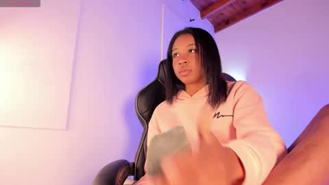 Zaira online show from 11/27/25, 03:03