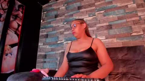 Danna online show from 01/07/26, 03:42