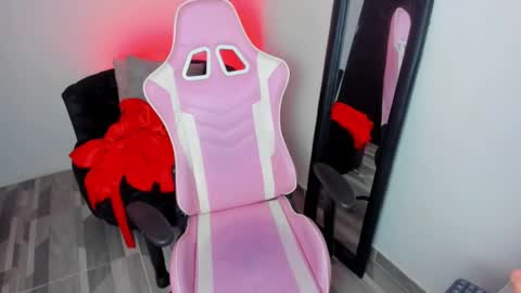 zamira_taylor online show from 03/10/25, 11:16