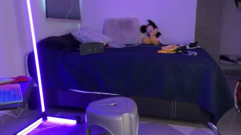 zamirxxxbig online show from 02/19/26, 06:37