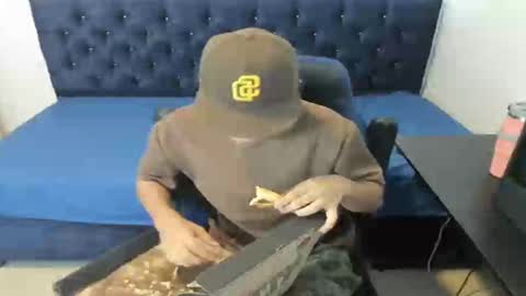 Snapshot of zammcito_ chatting on 01/11/25, 04:59 zamm online show from 01/11/25, 04:59