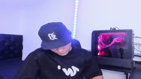 Snapshot of zammcito_ chatting on 01/28/25, 02:43 zamm online show from 01/28/25, 02:43