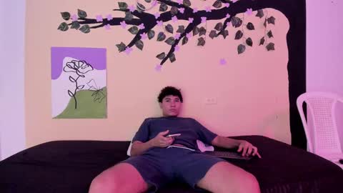 Snapshot of zammcito_ chatting on 03/09/25, 02:39 zamm online show from 03/09/25, 02:39