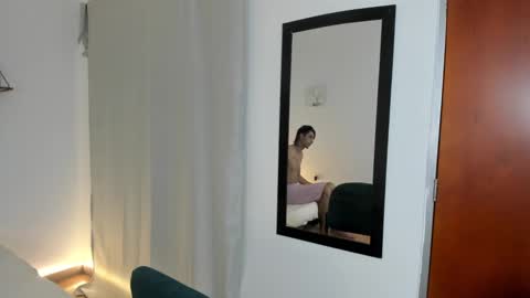 Snapshot of zammu_1992_ chatting on 02/14/25, 02:07 Zamu online show from 02/14/25, 02:07