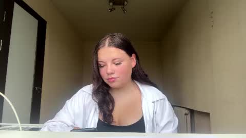 Liana online show from 08/04/26, 08:28