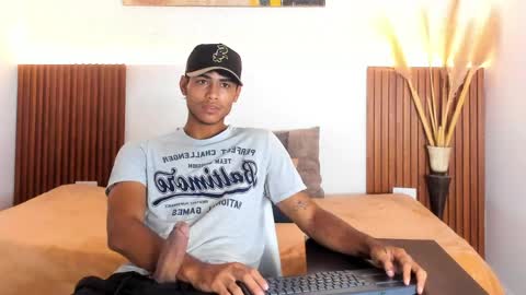 Zander online show from 03/26/26, 02:33