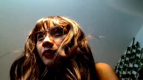 Snapshot of zandra6ghal chatting on 09/27/25, 04:28 zandra6ghal online show from 09/27/25, 04:28