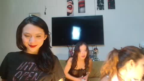 Snapshot of zandra6ghal chatting on 11/06/25, 06:53 zandra6ghal online show from 11/06/25, 06:53