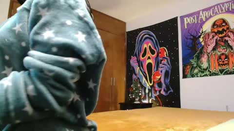 Snapshot of zandra6ghal chatting on 12/15/25, 05:44 zandra6ghal online show from 12/15/25, 05:44