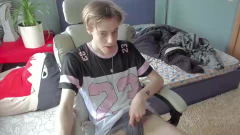 Snapshot of zane_steele chatting on 03/21/26, 10:42 Kel online show from 03/21/26, 10:42