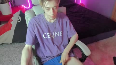 Snapshot of zane_steele chatting on 04/08/26, 12:54 Kel online show from 04/08/26, 12:54